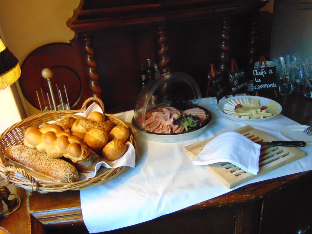 Zunfthaus Zur Rebleuten คูร์ ภายนอก รูปภาพ
