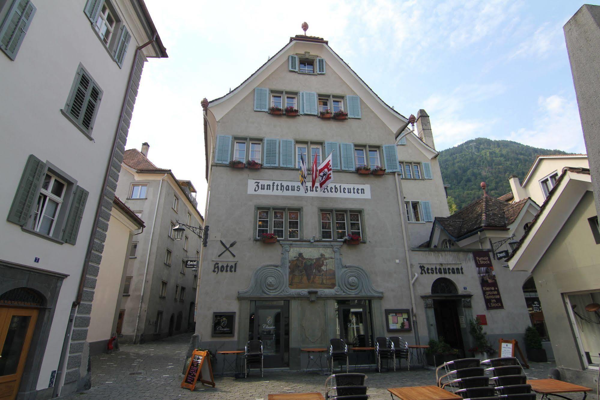 Zunfthaus Zur Rebleuten คูร์ ภายนอก รูปภาพ