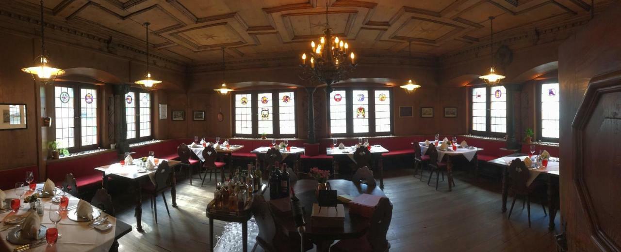 Zunfthaus Zur Rebleuten คูร์ ภายนอก รูปภาพ